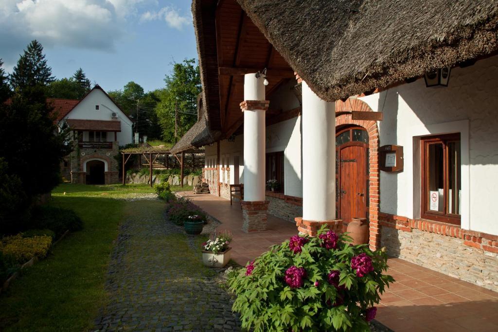 St.Michael Panzio Lovaspark Vasszentmihály Zewnętrze zdjęcie